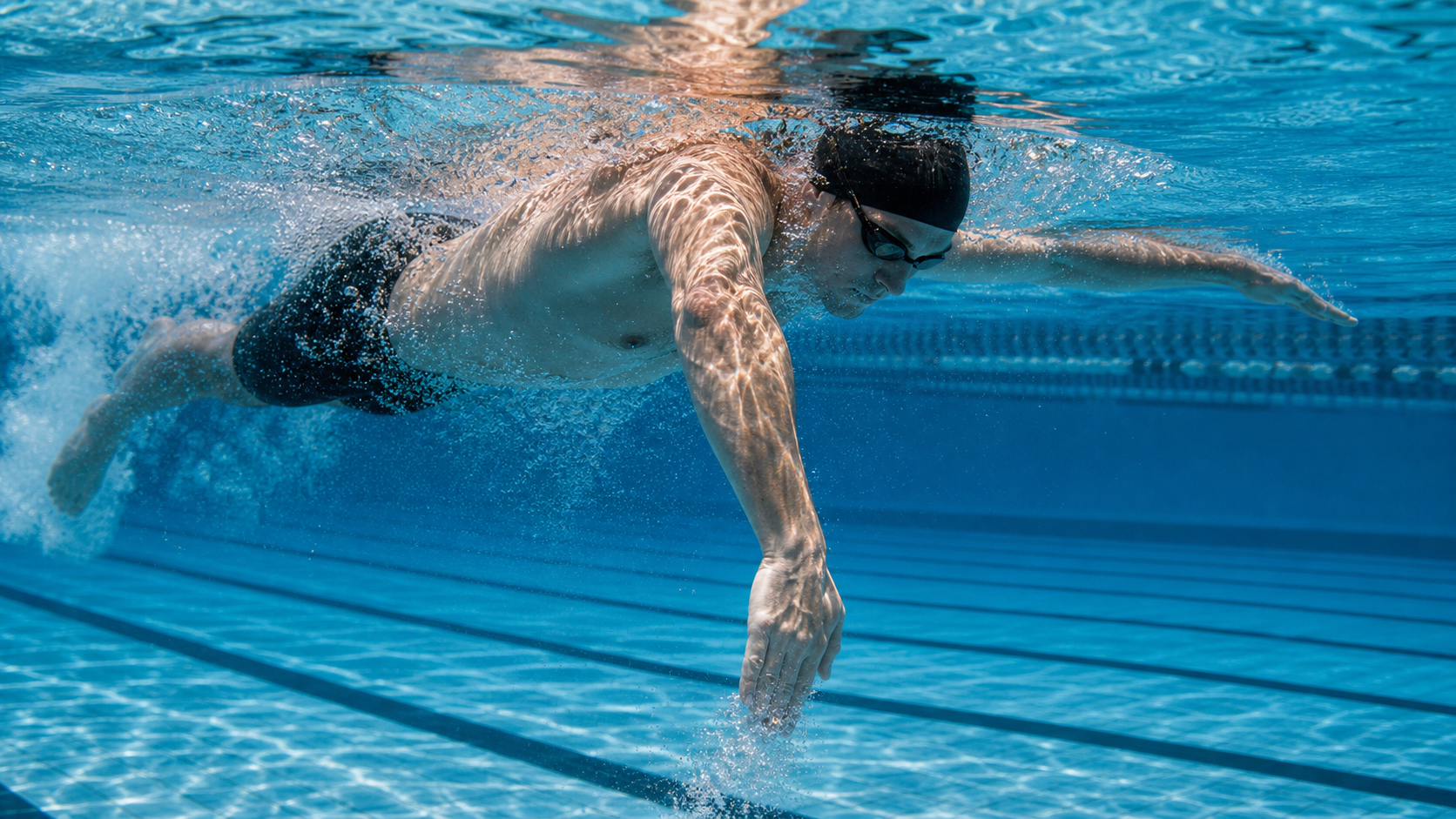 【Lecture scientifique】Étude biomécanique quantitative de la position du coude haut (EVF) et du moment de force du grand dorsal pendant la phase de prise d'appui en natation : rapport de compilation et d'introduction de la littérature scientifique internationale (article n° 1152)